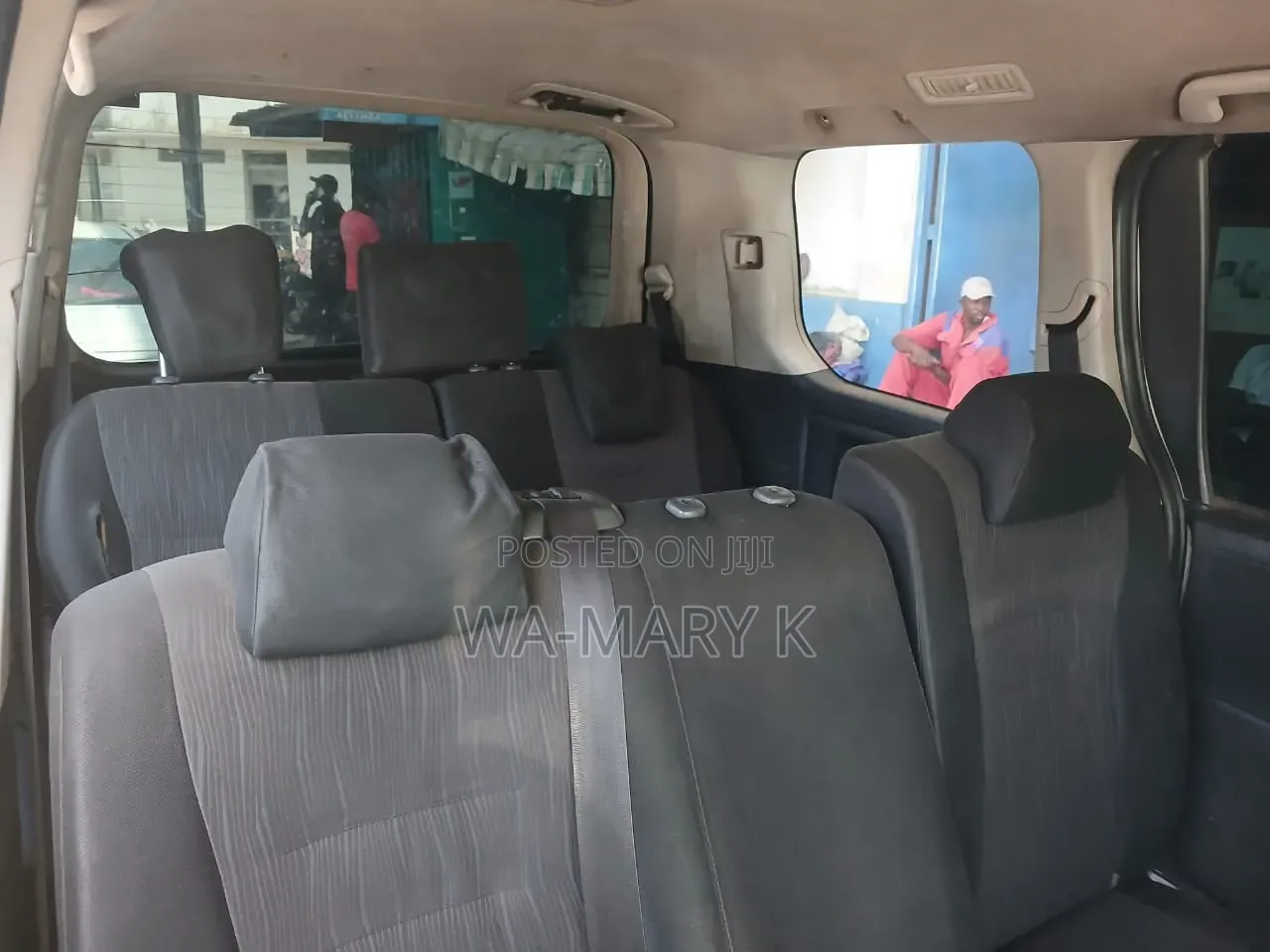 Toyota HiAce 2009 White