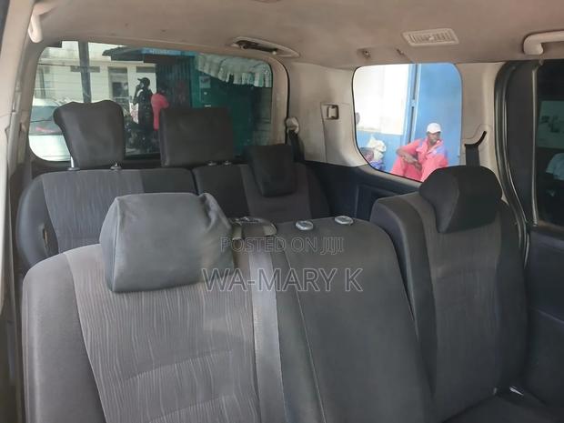 Toyota HiAce 2009 White - thumbnail 5