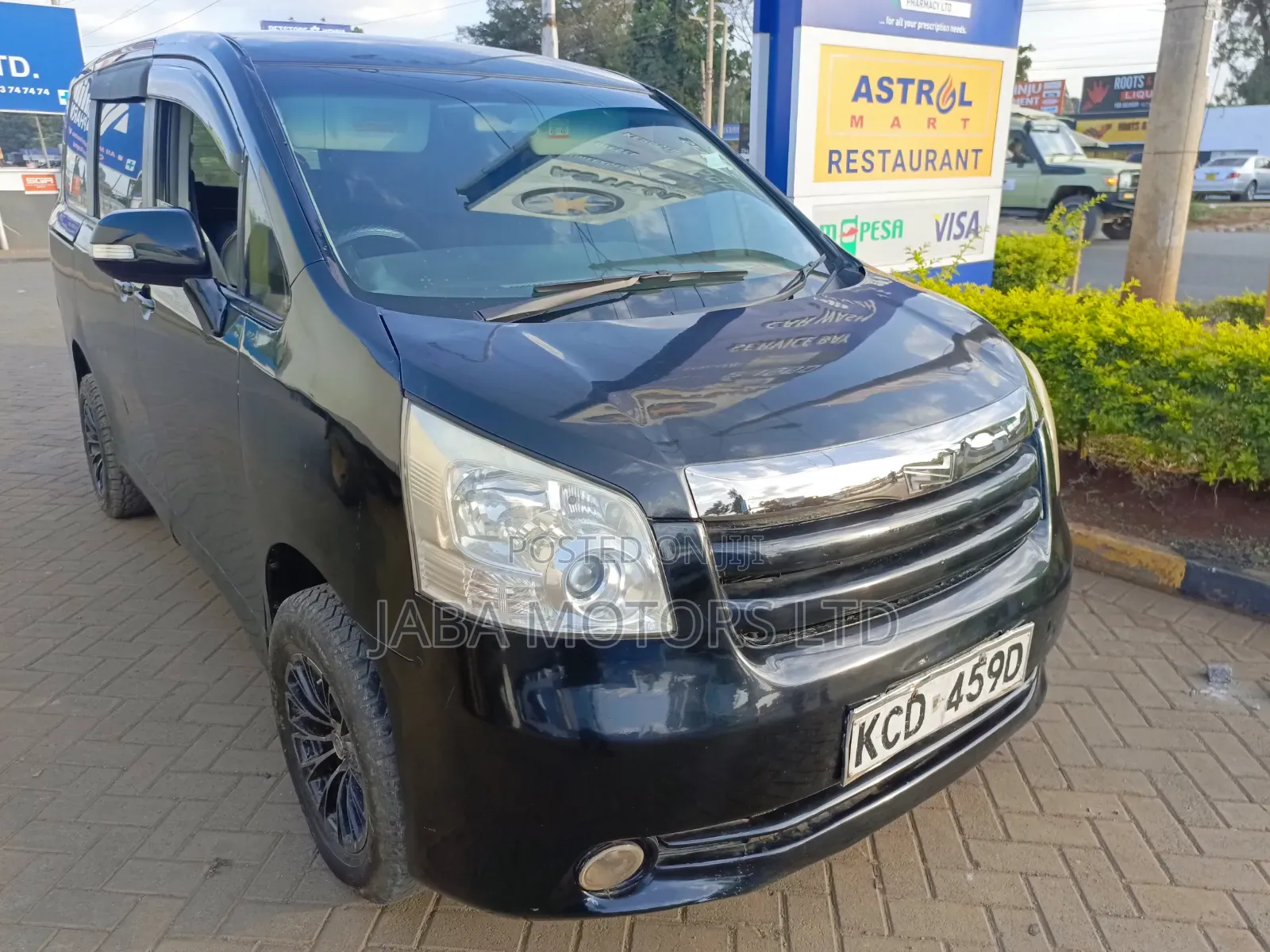 Toyota Noah 2008 Black