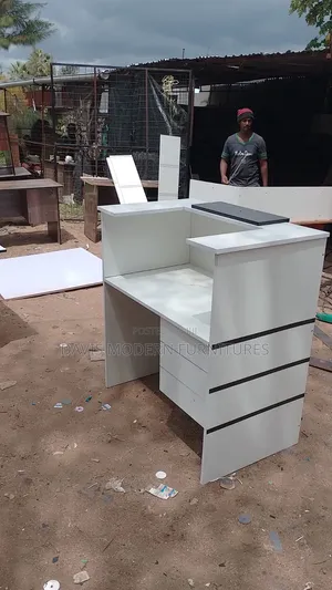 L-Shaped Reception