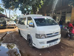 Toyota HiAce 2007 White