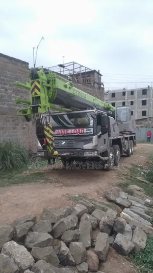 Mobile Crane Available For Lifting Wide Loads