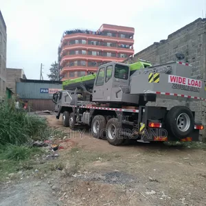 Mobile Crane Available For Lifting Wide Loads