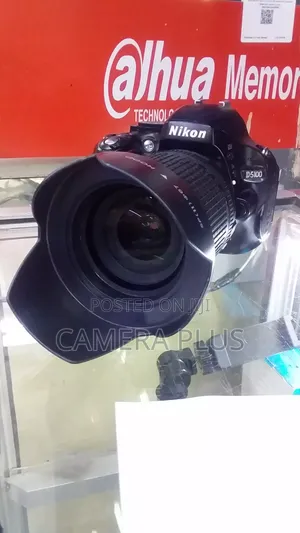 Nikon Photo Plus Video Camera With 18-135mm Zoom Lens