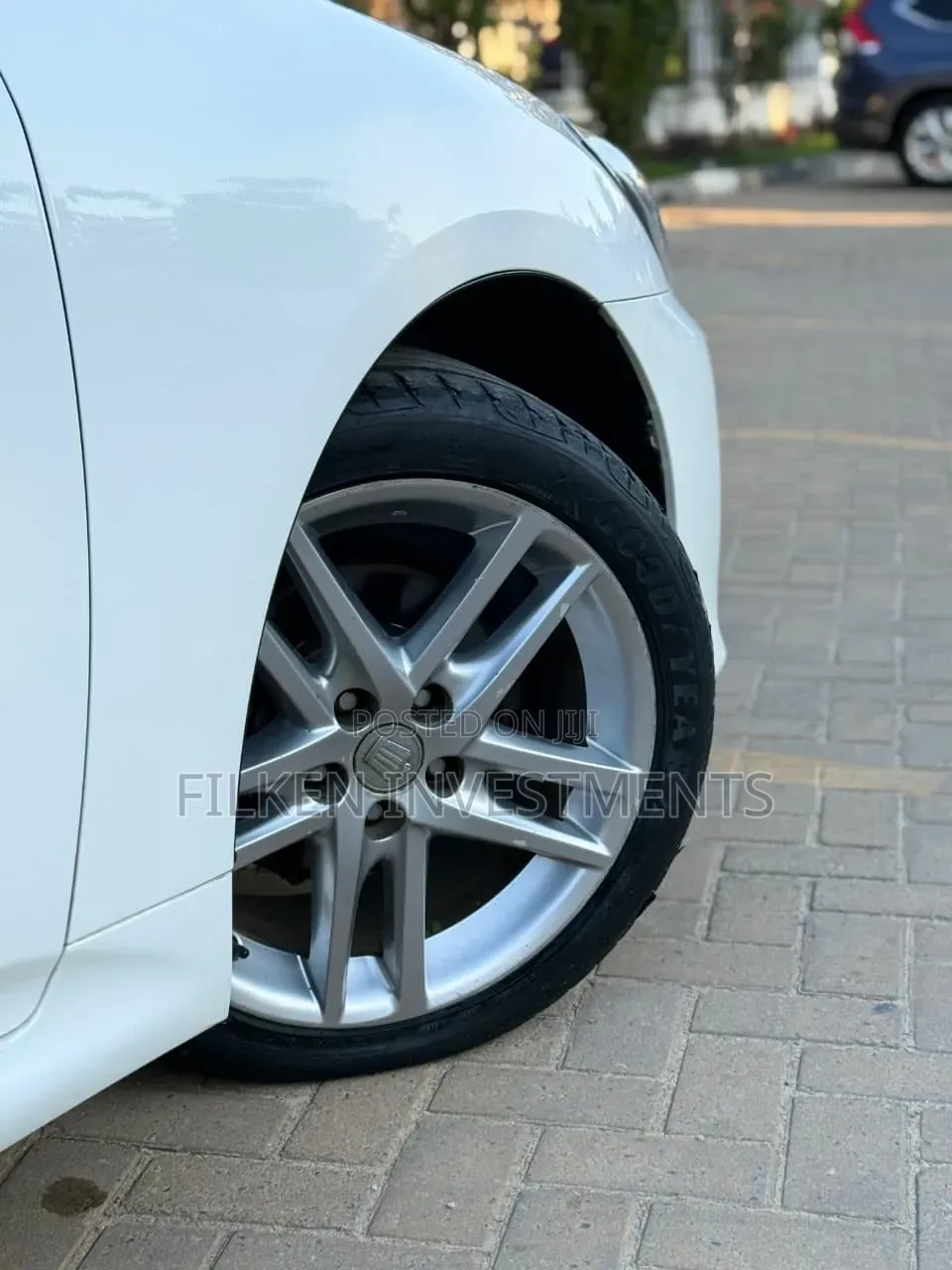 Toyota Crown 2013 White