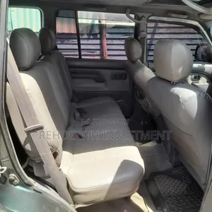 Toyota Land Cruiser Prado 2000 Green