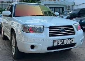 Subaru Forester 2004 White