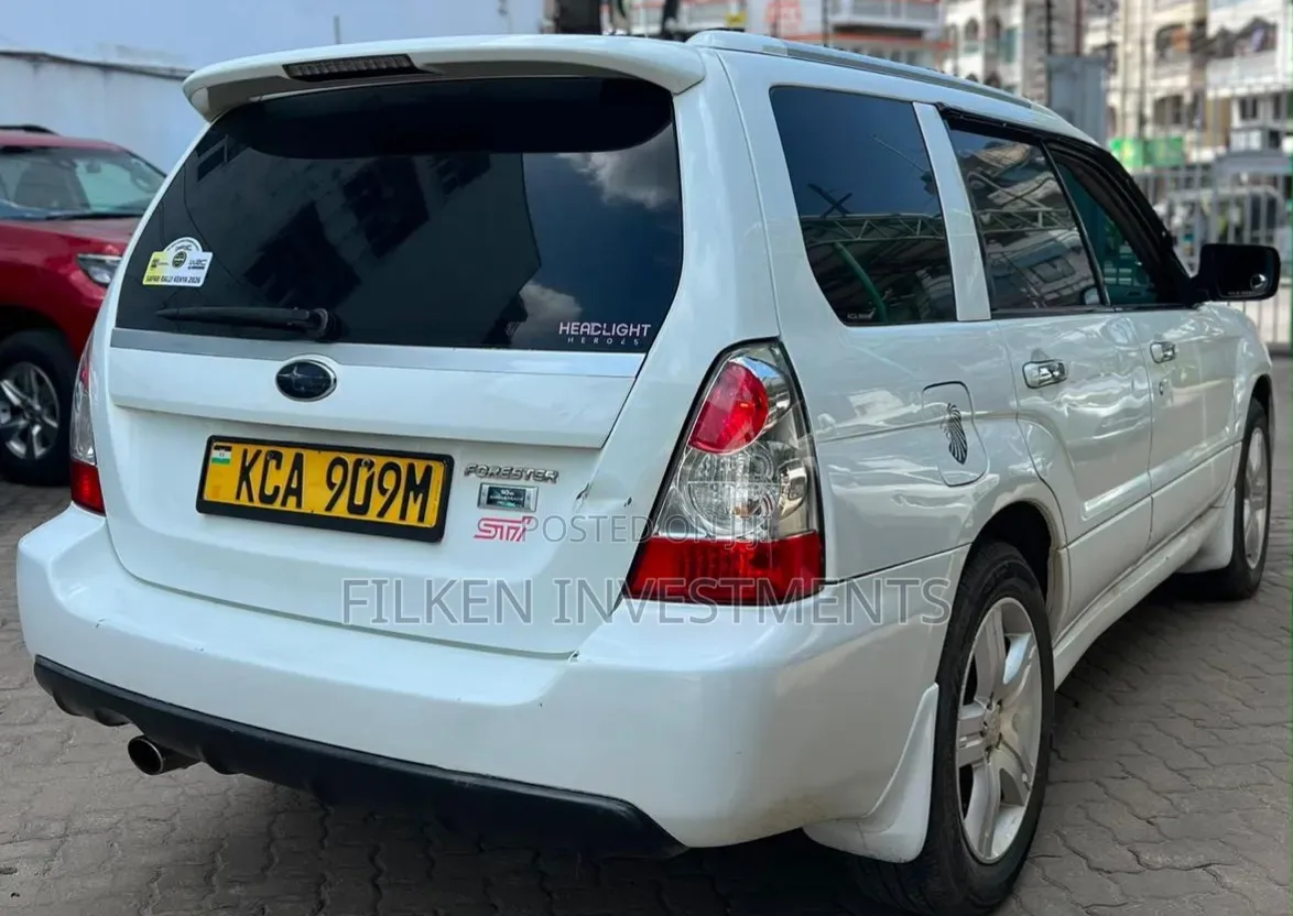 Subaru Forester 2004 White