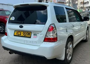 Subaru Forester 2004 White