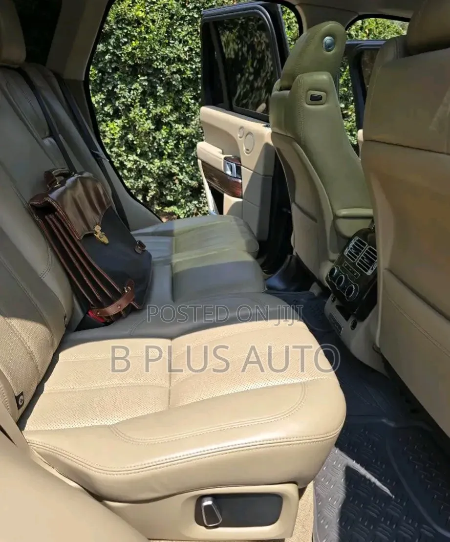 Land Rover Range Rover Vogue 2014 Black