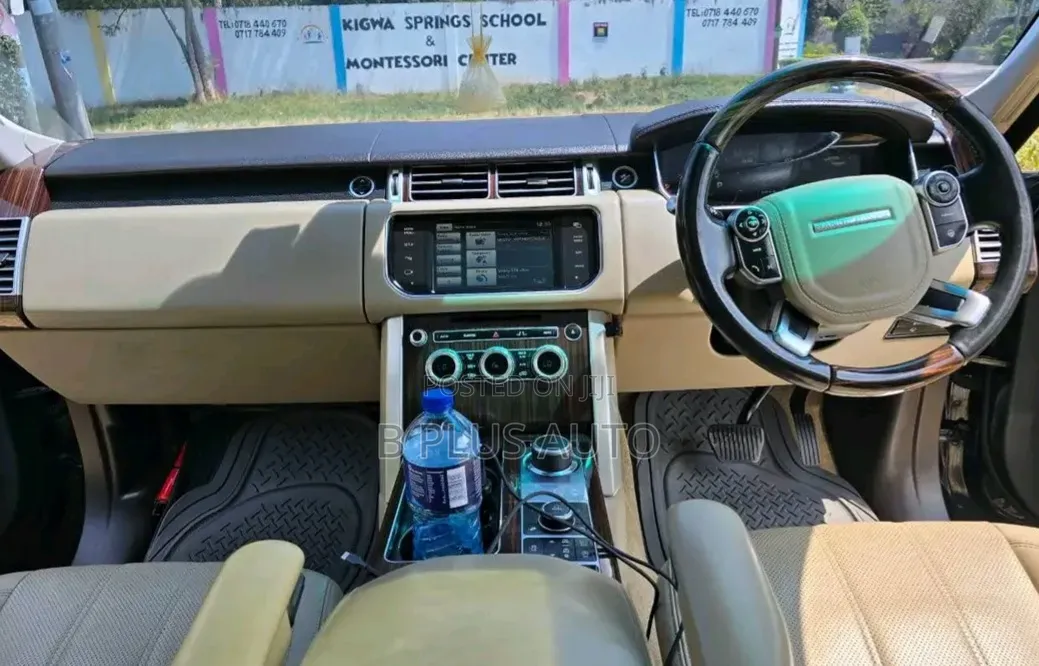 Land Rover Range Rover Vogue 2014 Black