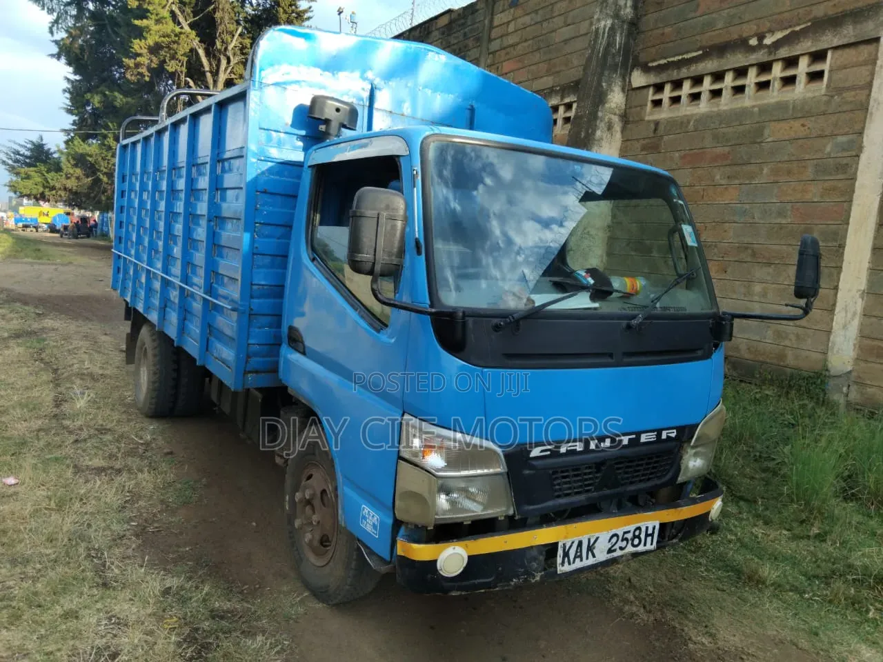 Mitsubishi Canter 2006 Blue