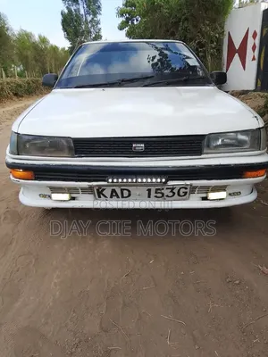 Toyota Corolla 1999 White