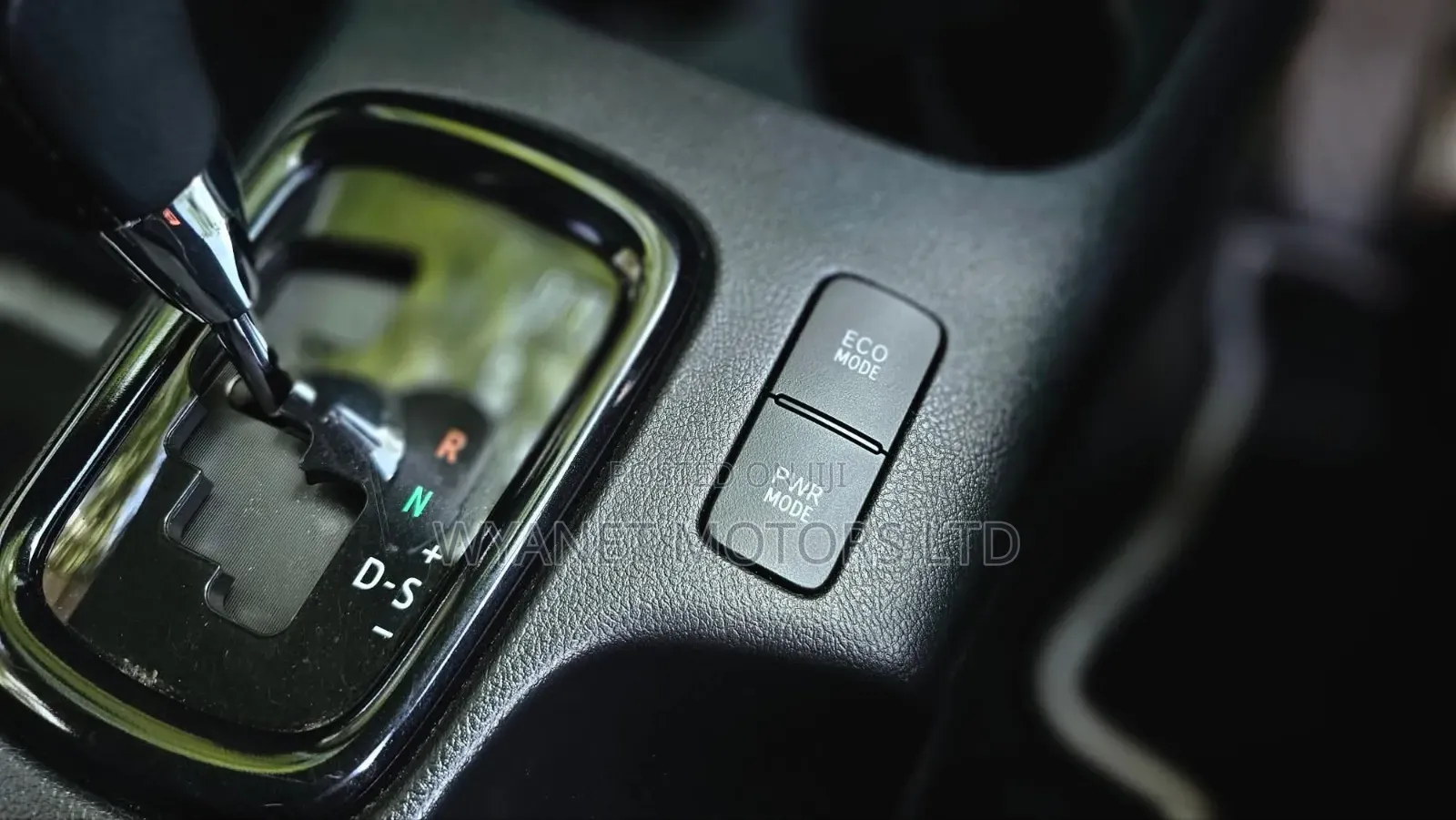Toyota Hilux 2019 Pearl