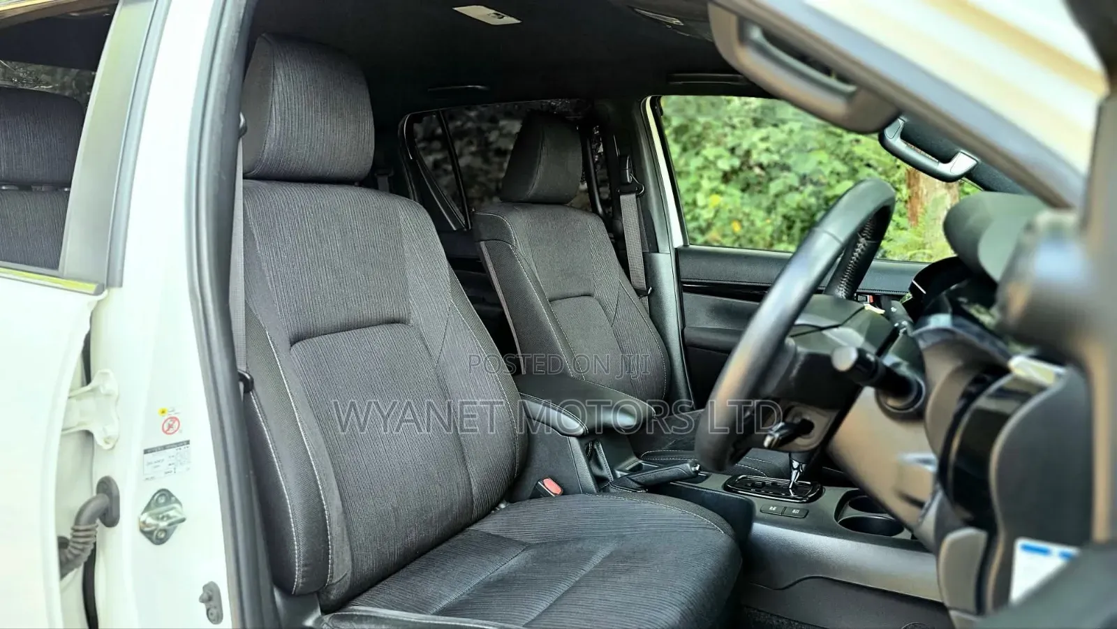Toyota Hilux 2019 Pearl