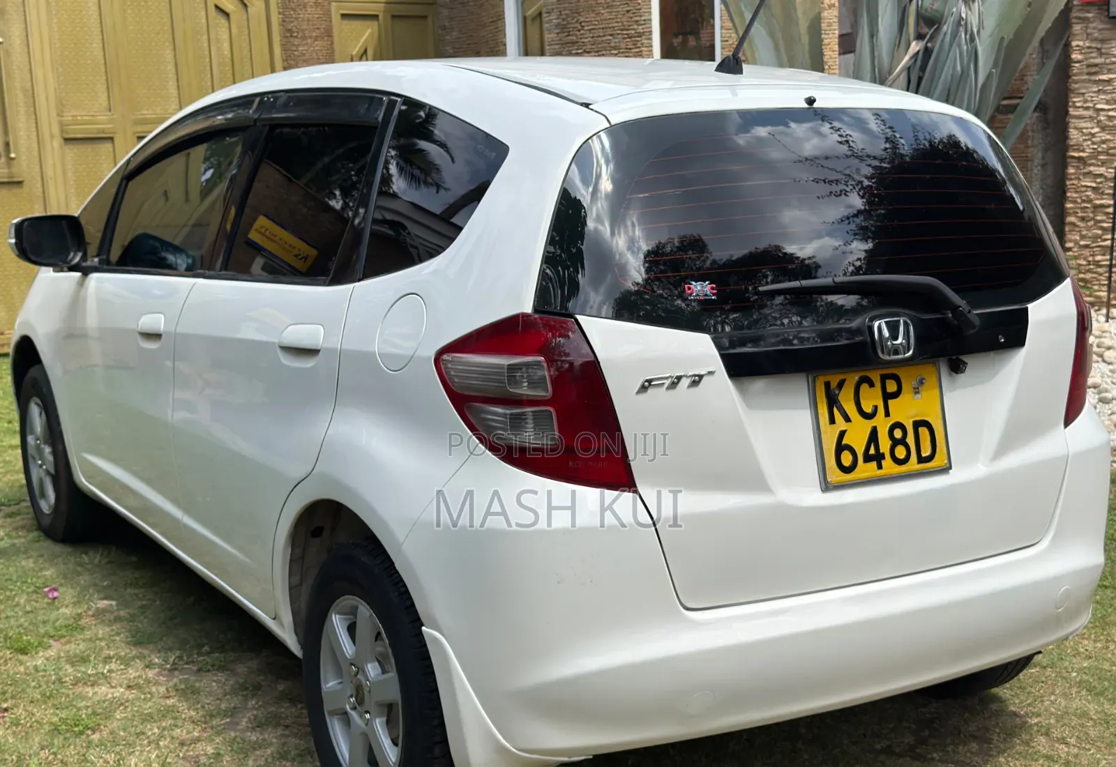 Honda Fit 2010 White