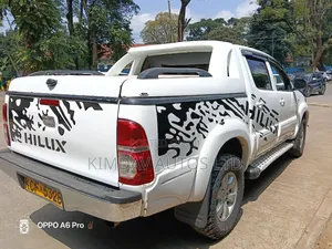 Toyota Hilux 2008 White