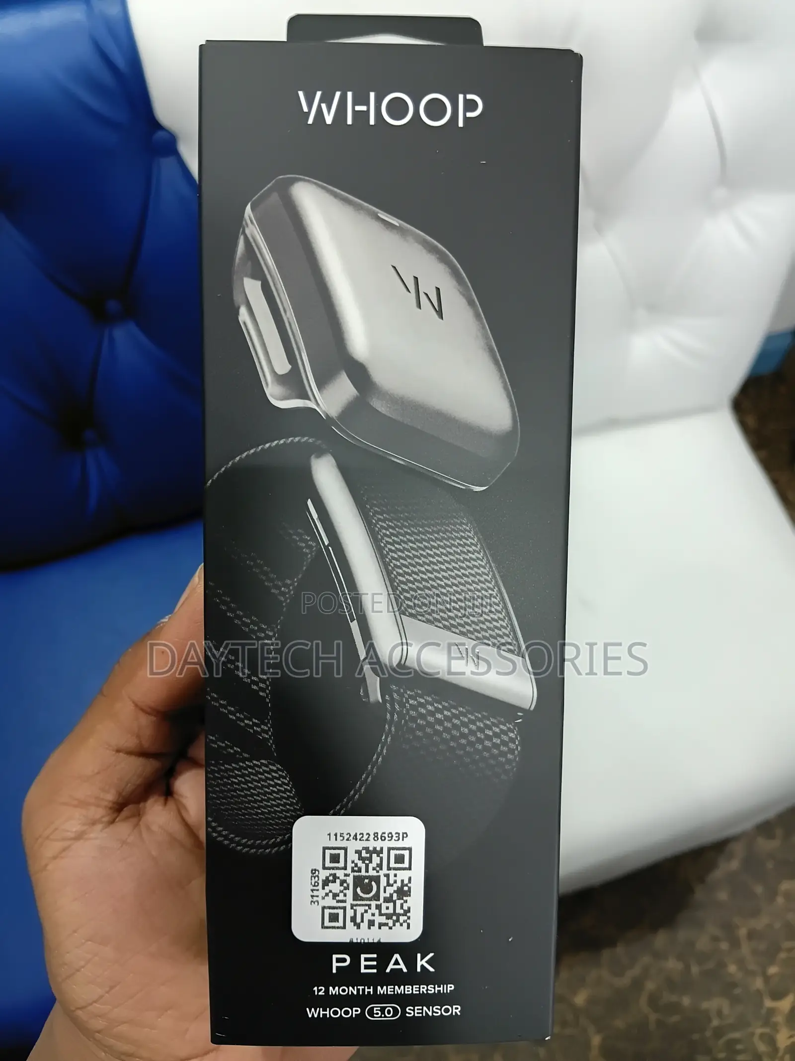 Whoop 5.0 Peak Health and Fitness Tracker Obsidian