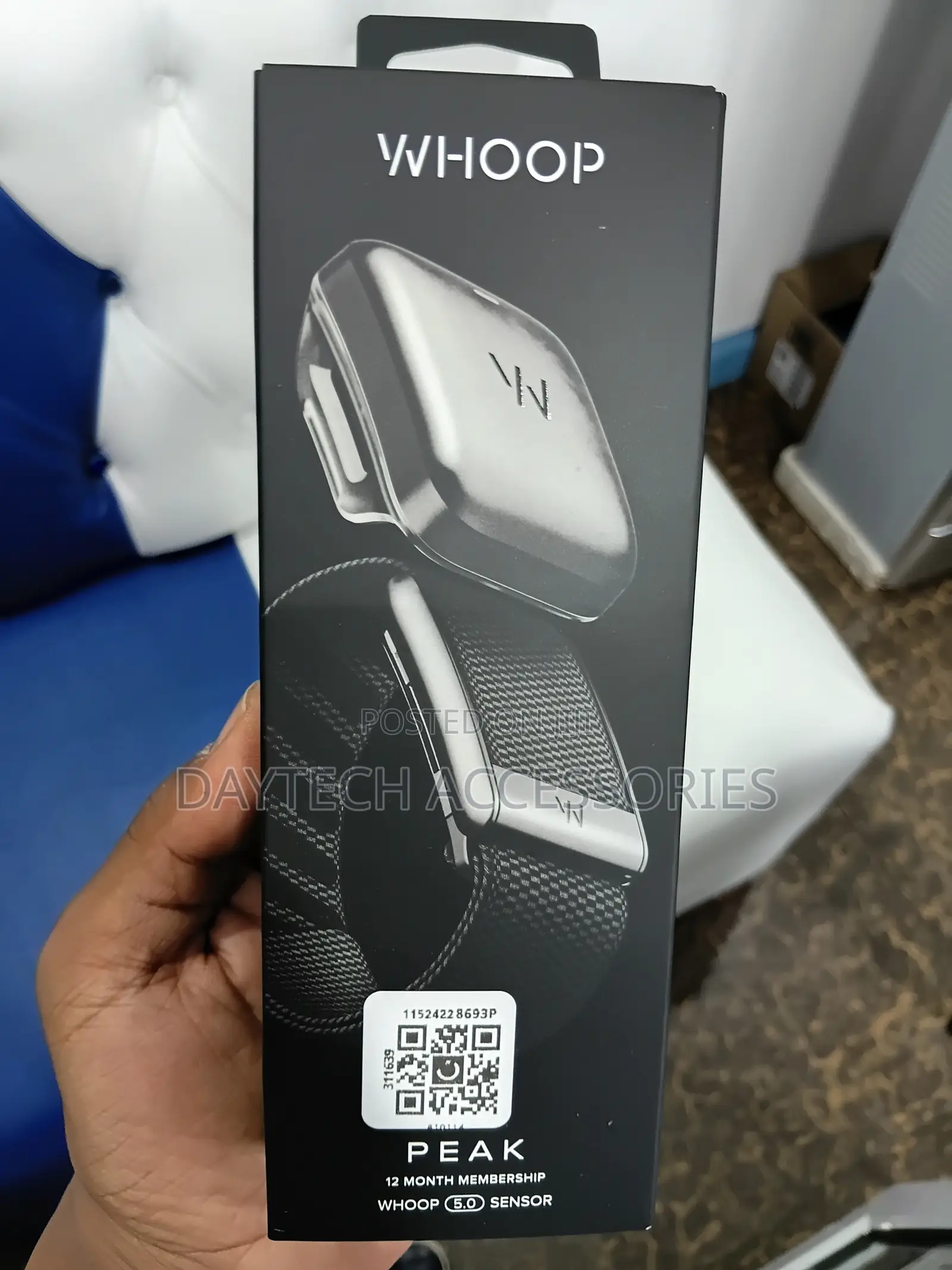 Whoop 5.0 Peak Health and Fitness Tracker Obsidian