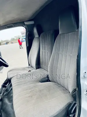 Toyota HiAce 2012 Silver
