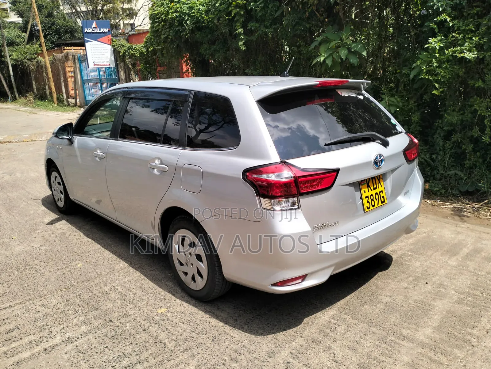 Toyota Corolla Fielder 2019 Silver