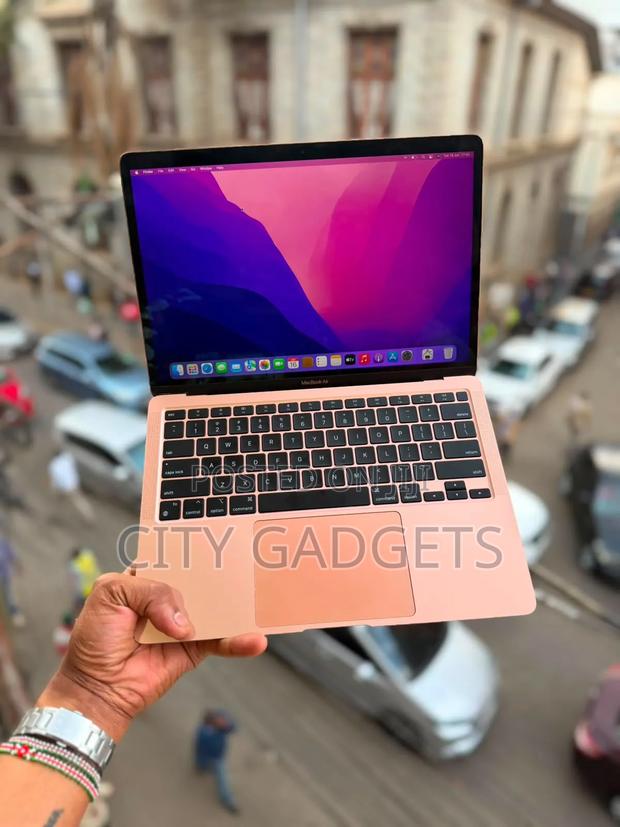 Laptop Apple MacBook Air 2020 M1 8GB Apple M1 SSD 256GB - main view