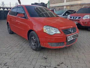 Volkswagen Polo 2010 Red