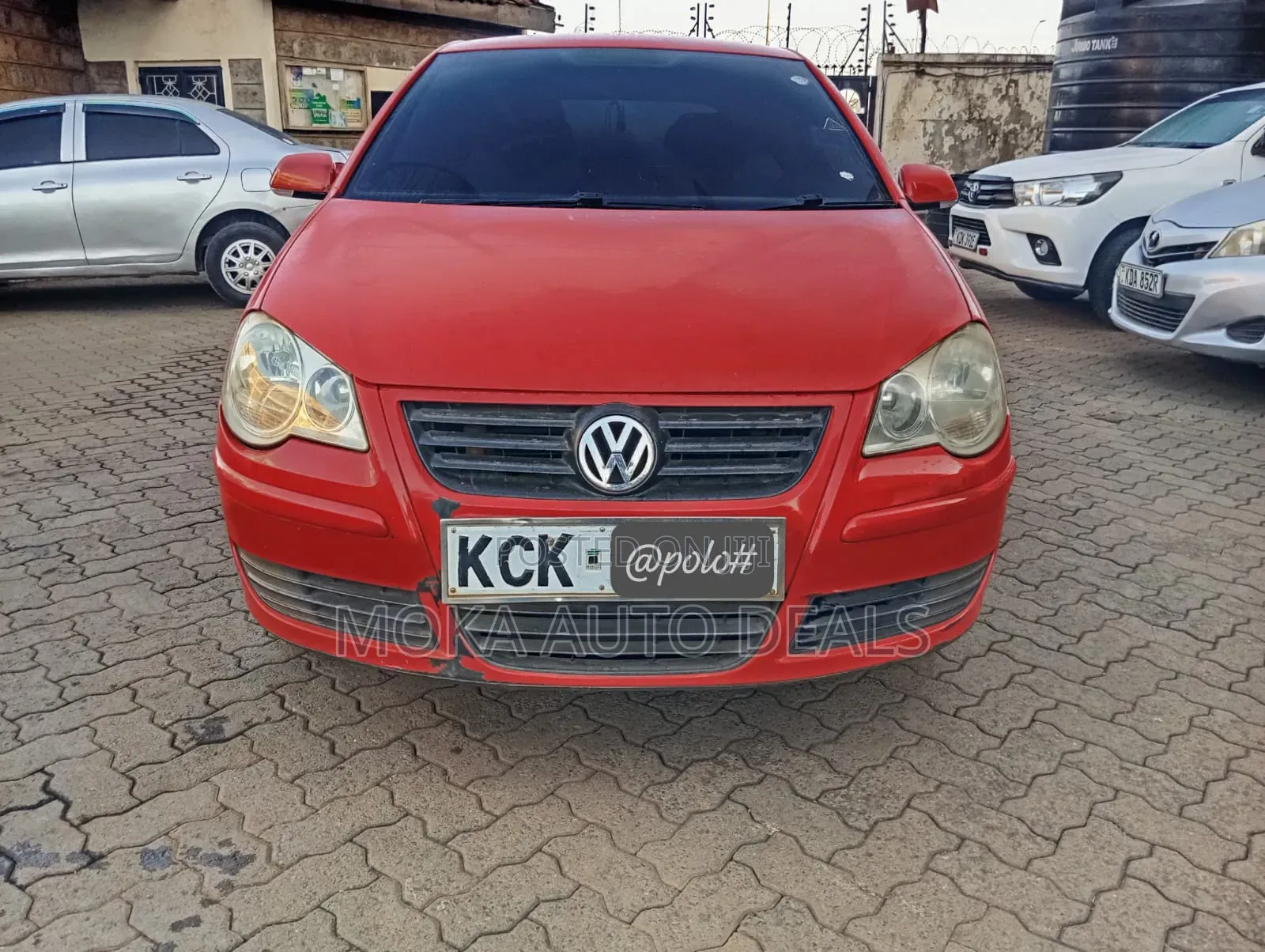 Volkswagen Polo 2010 Red