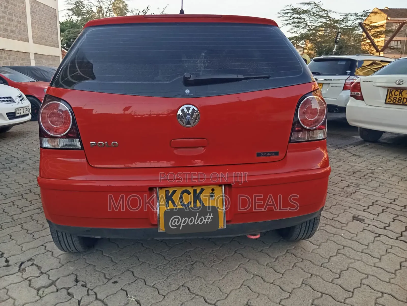 Volkswagen Polo 2010 Red
