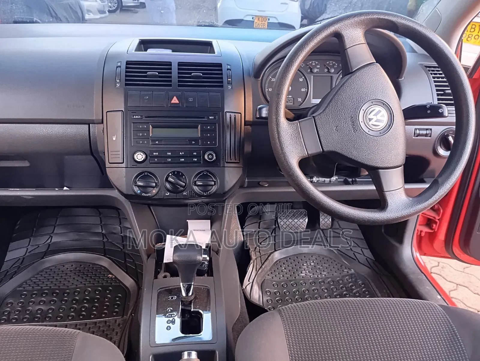 Volkswagen Polo 2010 Red
