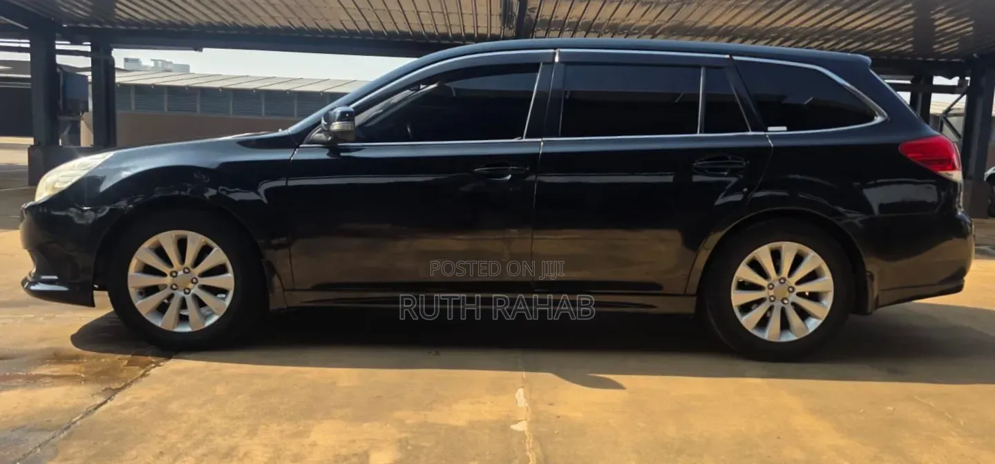 Subaru Legacy 2011 Black