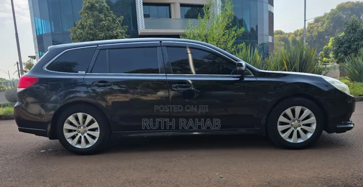 Subaru Legacy 2011 Black