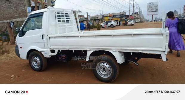 Nissan Vannete Pickup - thumbnail 4