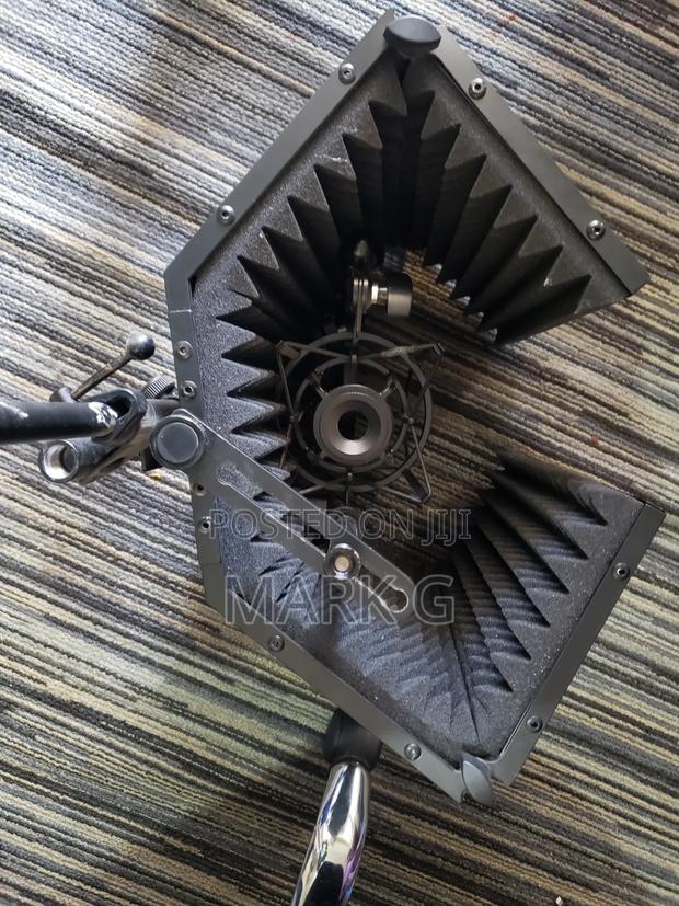 Rode NT2-A Mic + Pop-Filter + Acoustic Shield + Shock Mount - thumbnail 3