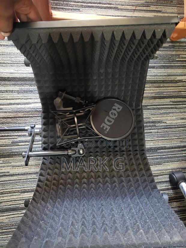 Rode NT2-A Mic + Pop-Filter + Acoustic Shield + Shock Mount - thumbnail 10