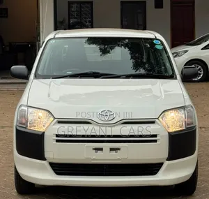 Toyota Probox 1.5 DX 4WD 2019 White