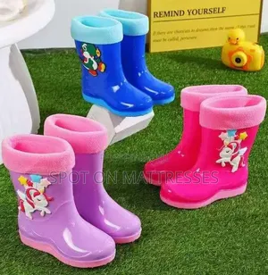Kids' Warm Gumboots. Sizes 31-40. Nationwide Delivery.
