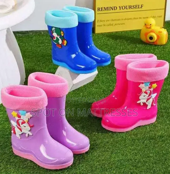 Kids' Warm Gumboots. Sizes 31-40. Nationwide Delivery.