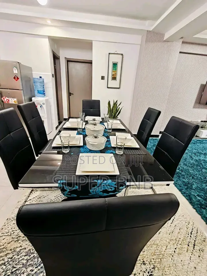 Kilimani,Kindaruma Road
Comfy 3 Bedroom Airbnb