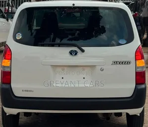 Toyota Succeed 2019 White