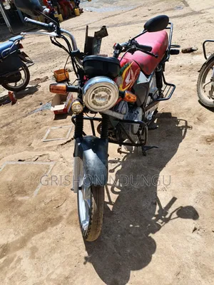 Honda CB 2023 Red