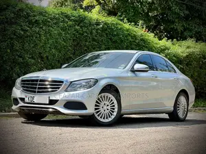 Mercedes-Benz C200 2016 Silver