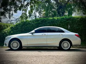 Mercedes-Benz C200 2016 Silver