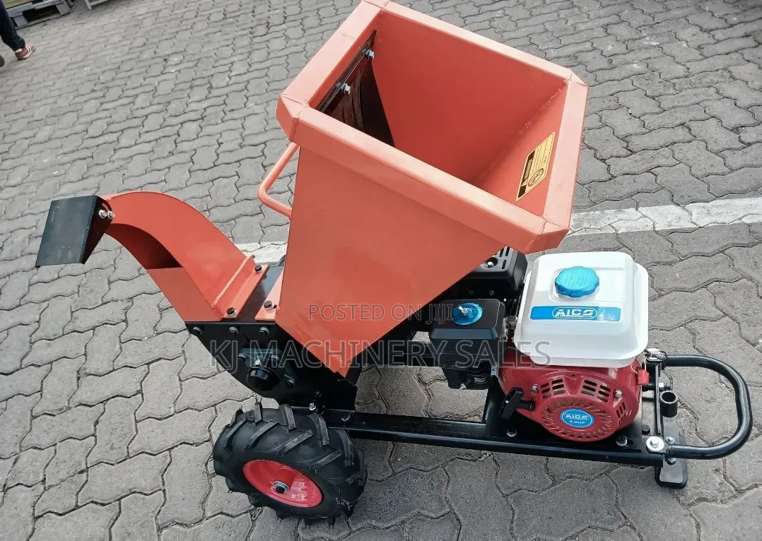 Wood Chipping Machine