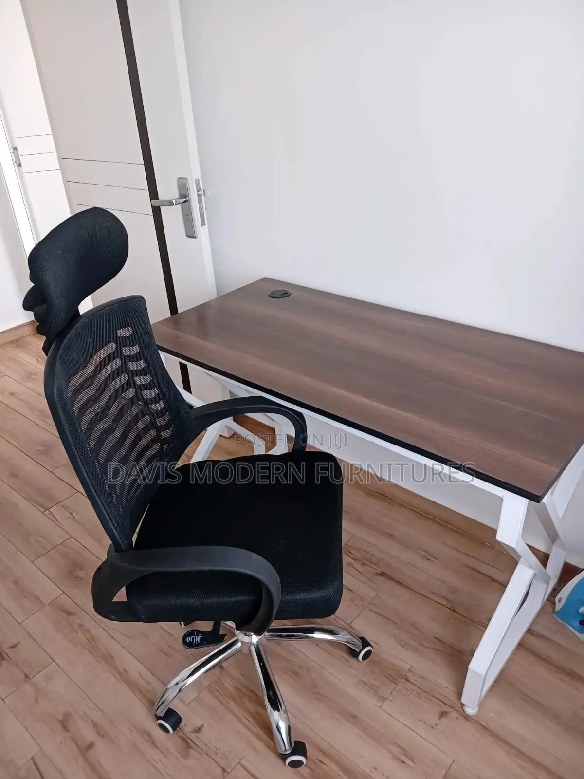 Ergonomic Office Desk With Chair Set