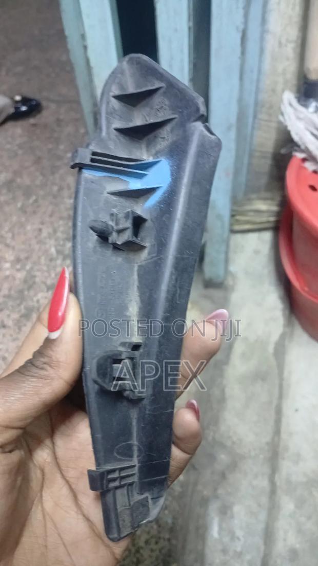 Windscreen Finishers Mazda Axela