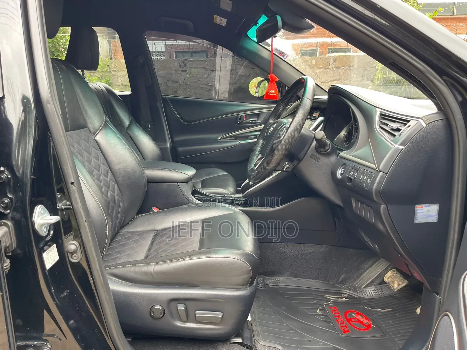 Toyota Harrier 2018 Black