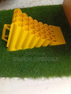 Heavy Duty Yellow Plastic Wheel Chock