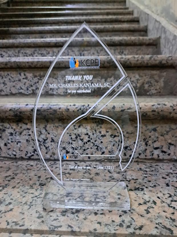 Crystal Clear Award With Details - main view