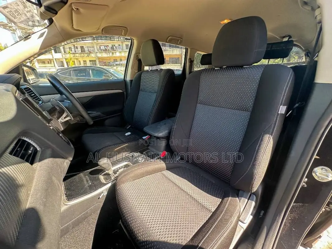 Mitsubishi Outlander 2019 Black